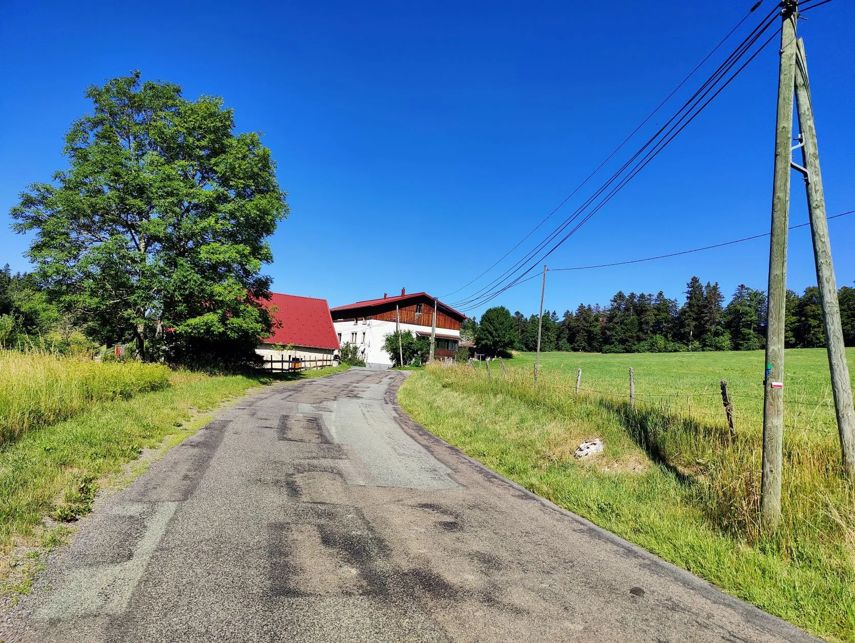 Etappe 48: Les Brenets ⇒ Cabane du Mont Châteleu - foto 1
