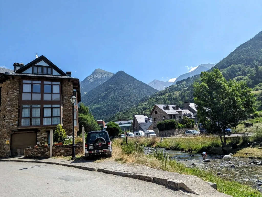 Etappe 94: Formigal ⇒ Majada de Llena Cantal - foto 1